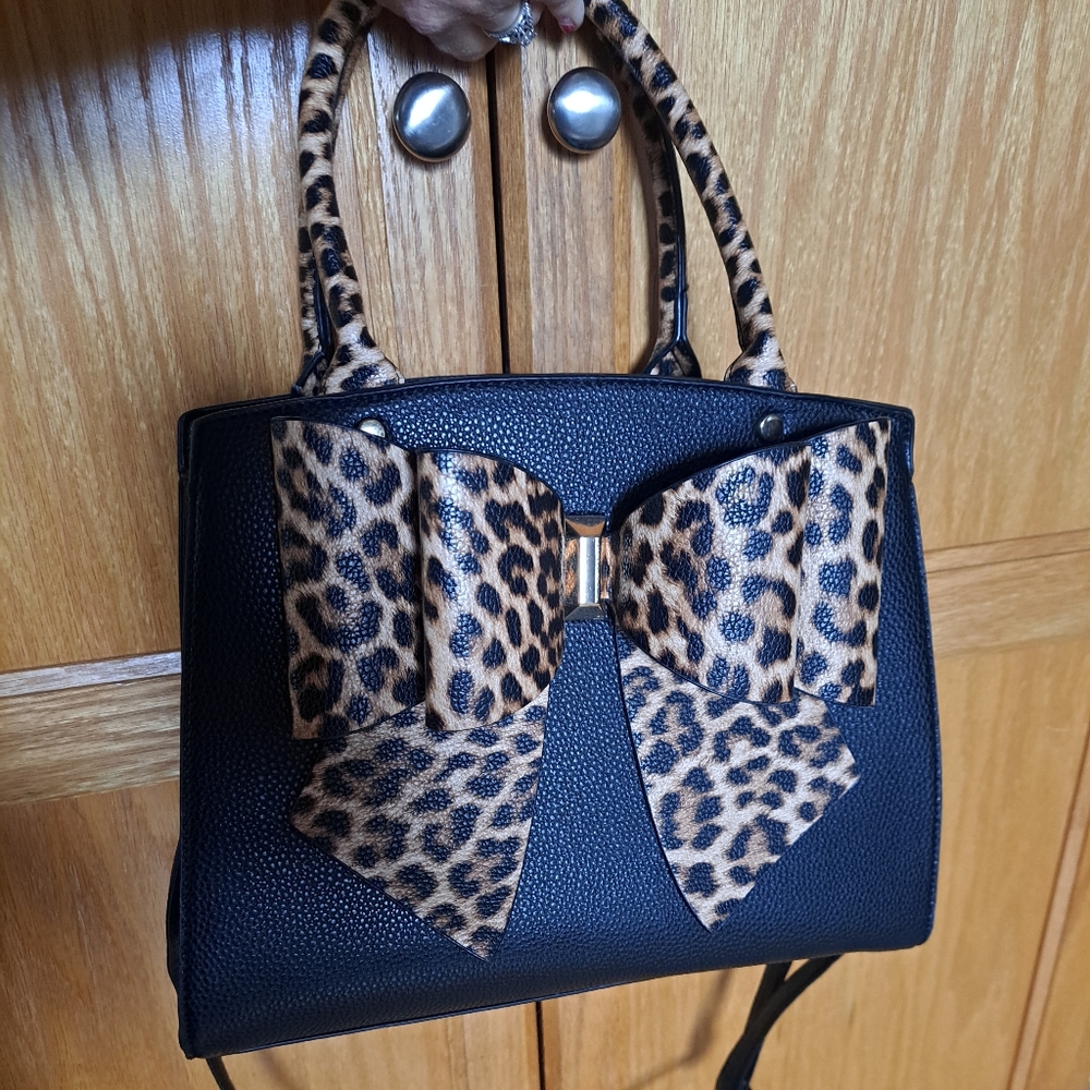 Leopard Print Bow Black Handbag